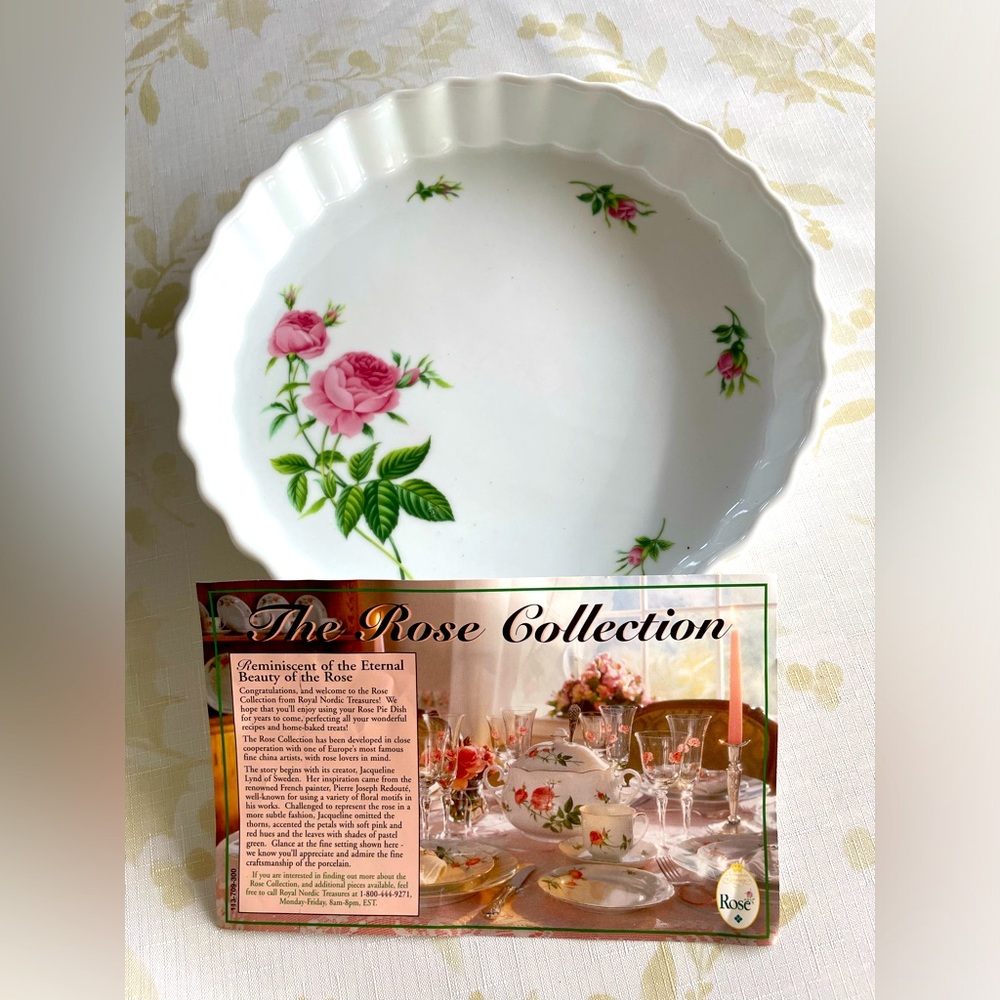 Rose Pie Dish from Royal Nordic Treasures